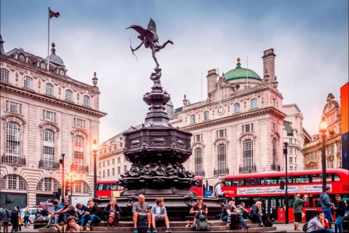 High Apartment In St James-Piccadilly Cov10 London Exteriör bild