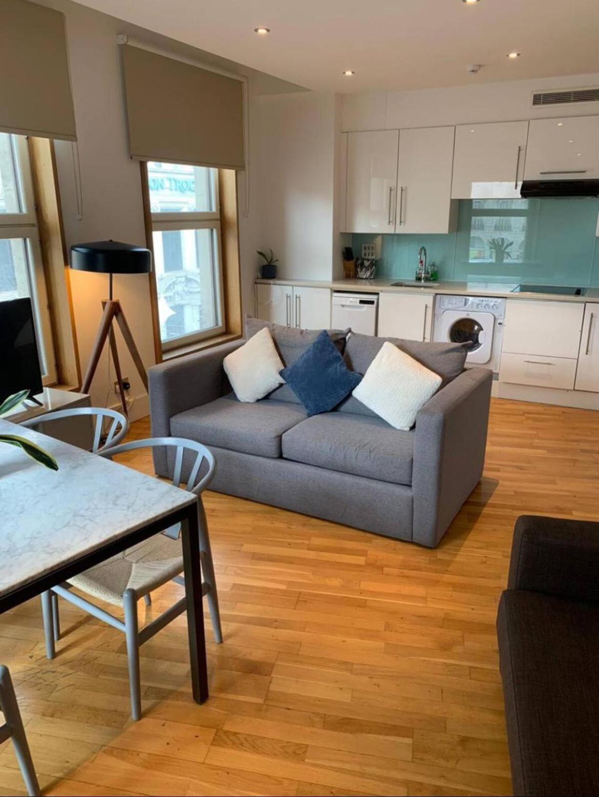 High Apartment In St James-Piccadilly Cov10 London Exteriör bild